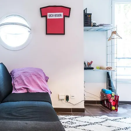 شقة Nice Studio Near Paris *